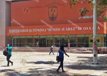 Foto: Archivo El Imparcial // Rectoría de la UABJO, se busca inquilino.