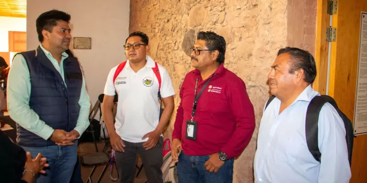 Se informó que se mantiene activa la vigilancia en campo para evitar la propagación del gusano barrenador en la región.