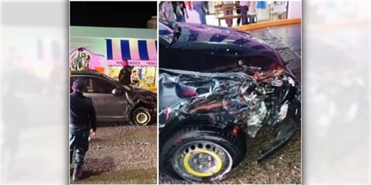 El vehículo Volkswagen presentaba daños en la parte frontal derecha.
