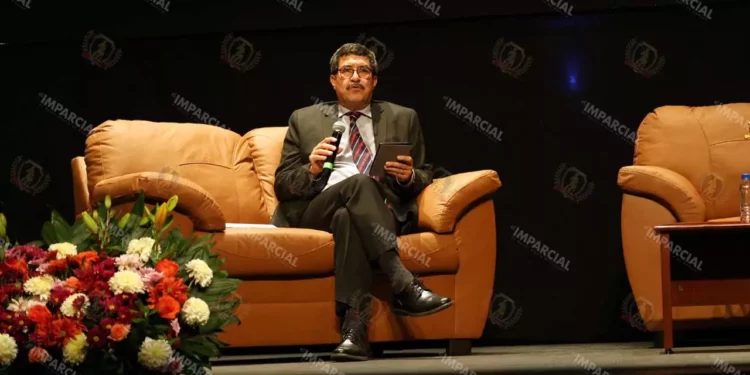 Foto: cortesía // El senador, Javier Corral, abordó los desafíos que tiene aplicar el nuevo Código de procesos civiles y familiares.