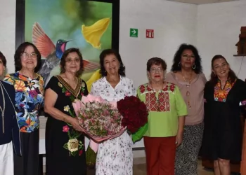 Fotos: cortesía // Lolita Gómez y Vargas de Bautista celebró su santo con un cálido desayuno en compañía de familiares y amigas cercanas.