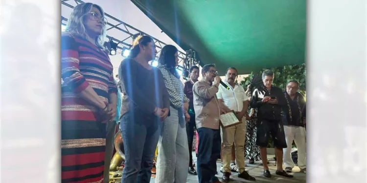 Óscar Alberto Sánchez Ruiz fue reconocido en su natal Ocotlán.
