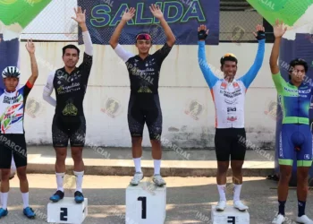 Fotos: Leobardo García Reyes // Podio de vencedores de la Juvenil Elite.