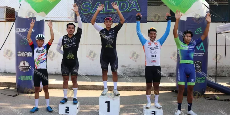 Fotos: Leobardo García Reyes // Podio de vencedores de la Juvenil Elite.
