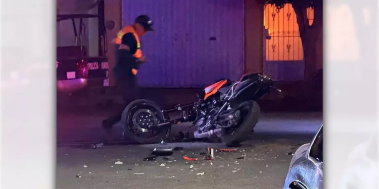 El accidente se suscitó mientras ambas unidades circulaban por el Bulevar Tierra del Sol, a la altura de la colonia Aviación en Huajuapan.