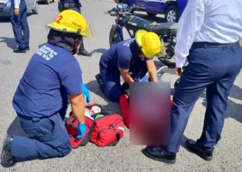 El choque se registró sobre la avenida 2 de Abril, en la colonia Antonio de León.