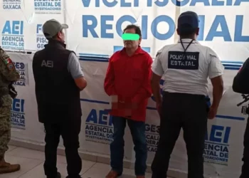 Juan Gabriel G. fue detenido en el Sector H2 de Huatulco; era buscado desde el año 2001 por incumplir con la entrega de madera de construcción.