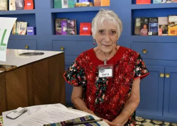Fotos: Rubén Morales // La Biblioteca OLL promovió la lectura con una exposición y préstamo de libros.