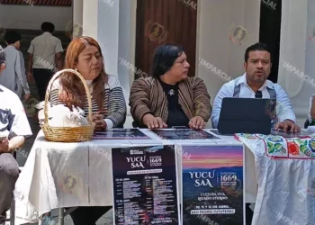 Foto: Lisbeth Mejía // Anuncio de los festejos por el aniversario de la fundación de Tututepec.