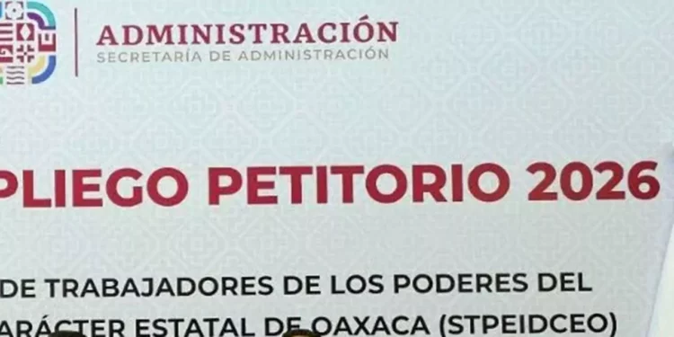 Imponen burócratas entrega de demandas contra el ISR