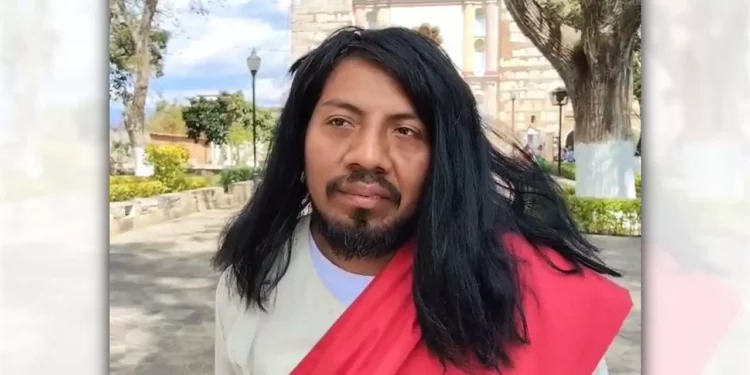 Foto: Jesús Santiago // Alberto García Zárate, personifica al Cristo de Tlalixtac.