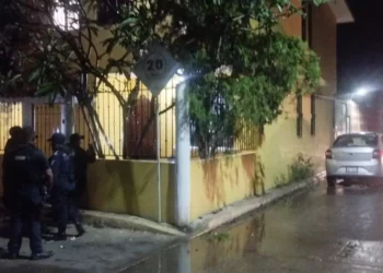 Atacan a balazos vivienda de regidor en la colonia Fidel Peña, en Juchitán