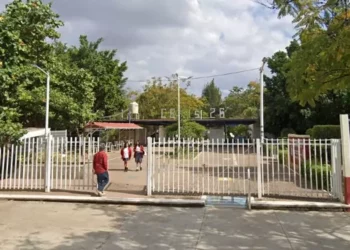 Amenaza de tiroteo provoca suspensión de clases en el CBTis 26