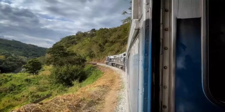 Foto: Gobierno de México // Corrección del trazo para eliminar curvas, entre los proyectos para echar a andar el Tren Transístmico.