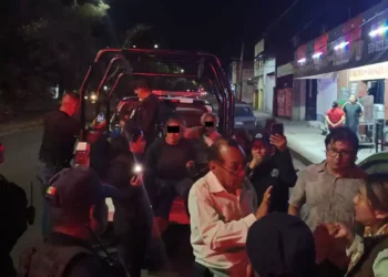 Denuncian que la síndica municipal ordenó la liberación de los agresores identificados por la víctima.