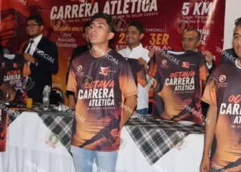Foto: Leobardo García Reyes // Fue presentada la 8ª Carrera del Contador.