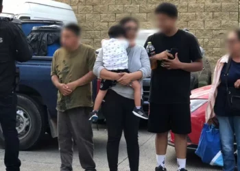 Familia es rescatada de secuestro virtual en Oaxaca tras ser aislada en hotel