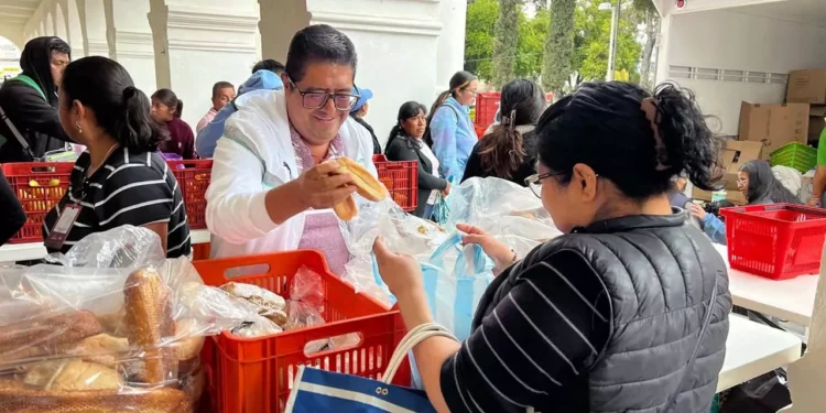 El programa busca fortalecer la economía familiar mediante el acceso a productos de la canasta básica.