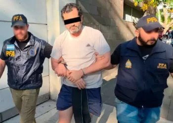 Cae en Argentina Fernando “N”, presunto líder de red de “huachicol fiscal”; tenía ficha roja de Interpol