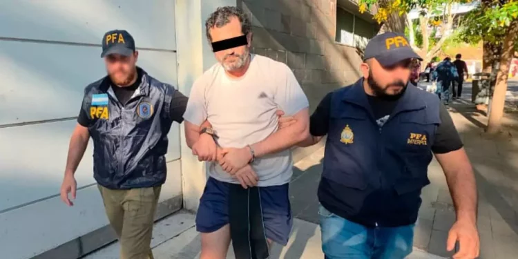 Cae en Argentina Fernando “N”, presunto líder de red de “huachicol fiscal”; tenía ficha roja de Interpol