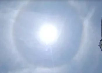 VIDEO | Halo solar en Oaxaca: Por qué es peligroso verlo directo y qué provoca este fenómeno