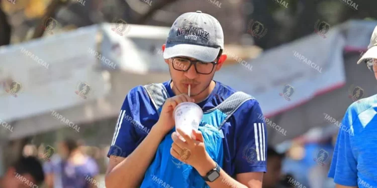 Foto: Adrián Gaytán // Insoportable el calor en la capital, y viene lo peor, alertan.