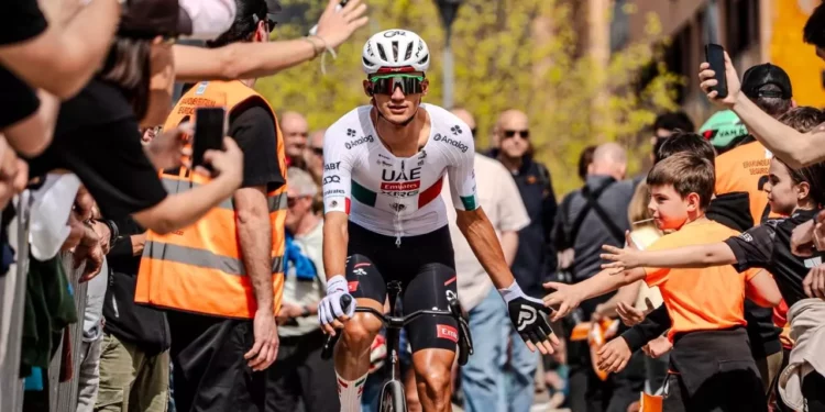 VIDEO | Isaac del Toro responde en la Vuelta al País Vasco: El mexicano ya es Top 10 de la General