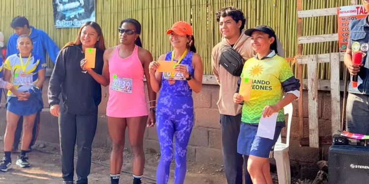 Los atletas han contado con el apoyo y trabajo profesional de la fondista cubana Daylin Belmonte.