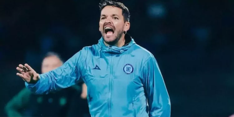 Nicolás Larcamón rompe el silencio tras su sorpresivo cese de Cruz Azul