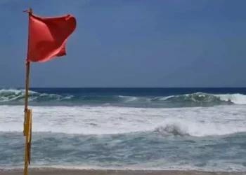 Alerta por mar de fondo en Oaxaca: autoridades piden extremar precauciones en la costa