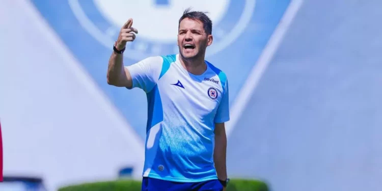 ¡Terremoto en La Noria! Nicolás Larcamón queda fuera de Cruz Azul: ¿Quién dirigirá ante Necaxa?