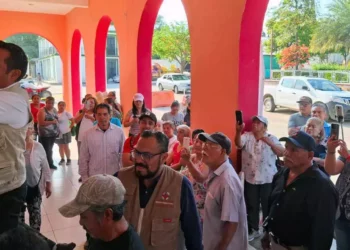 Personal de la Secretaría de Gobierno colocó sellos en el inmueble como parte del seguimiento al conflicto.