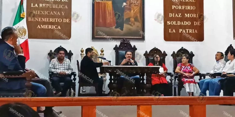 Foto: Lisbeth Mejía // Sesión de cabildo, concejales exhibieron improvisación y desconocimiento.