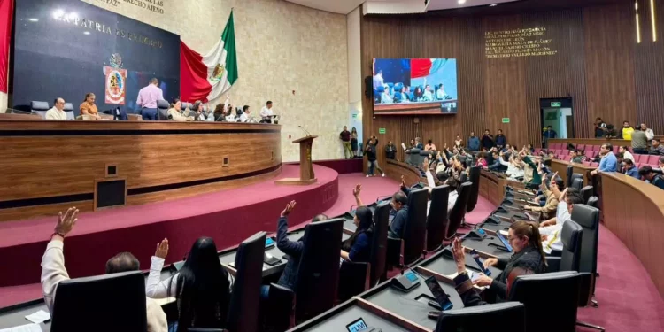 Foto: Congreso de Oaxaca // Sesión en San Raymundo Jalpan.