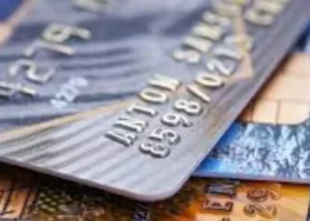 Proponen eliminar cobros en cuentas de ahorro y nómina en México: lo que debes sabe