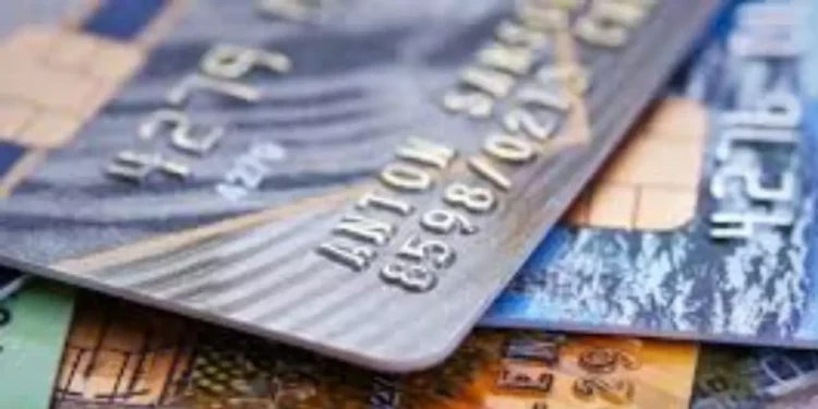 Proponen eliminar cobros en cuentas de ahorro y nómina en México: lo que debes sabe