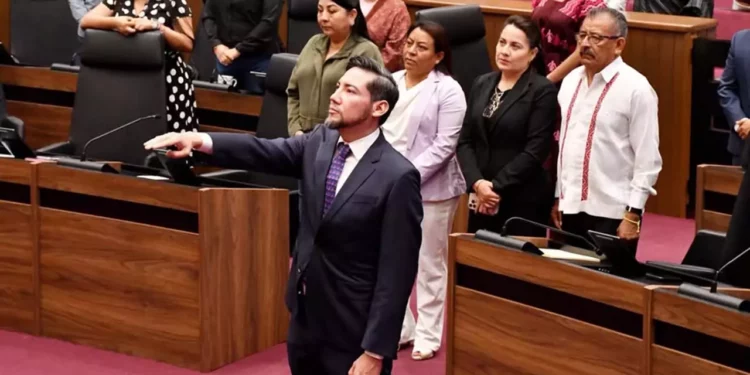 Foto: Congreso de Oaxaca // Rinde protesta Miguel Ángel Vichido Luna como consejero técnico integrante del CEAMO.