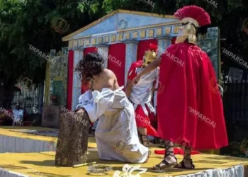 Foto: El Imparcial de Oaxaca // El castigo a Jesús en Ánimas Trujano.