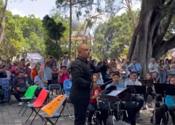 Notas de protesta: Músicos toman el Zócalo y exhiben precariedad laboral en Oaxaca