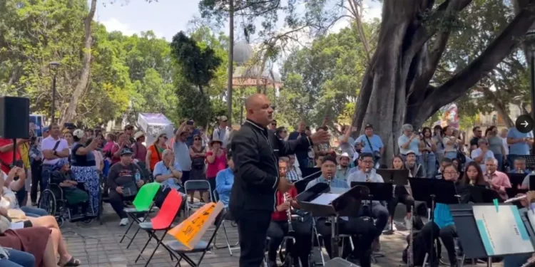 Notas de protesta: Músicos toman el Zócalo y exhiben precariedad laboral en Oaxaca