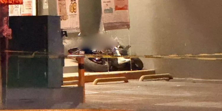 VIDEOS | Motociclista muere en Xoxocotlán tras impacto contra una barda