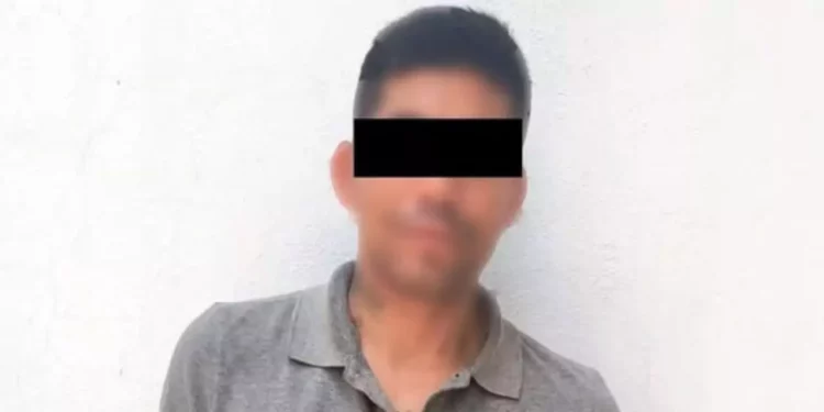 Detienen a presunto asaltante ligado a robos en tiendas