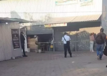 Mujer fallece en negocio del Parque del Amor