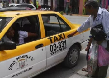 ¡Otro tarifazo sin permiso! Taxistas imponen alzas y desatan indignación en Pochutla