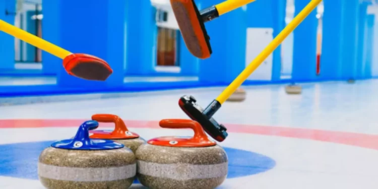 El curling como ajedrez sobre hielo donde un solo lanzamiento puede decidir 10 ends