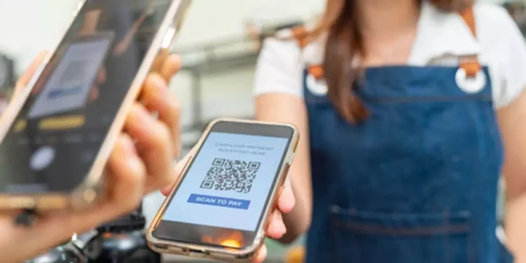 Cómo decidir entre Tap to Pay vs terminal física para tu negocio