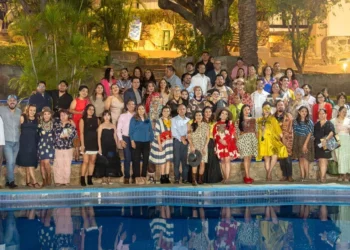 Fotos: Rubén Morales // La revista Mujer celebró su 24 aniversario con una noche cultural que reunió a empresarios, artistas y representantes de distintos sectores de Oaxaca.