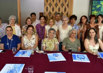 Fotos: Rubén Morales // Bertha Bustamante García celebró su cumpleaños número 70 acompañada de familiares y amigas cercanas.