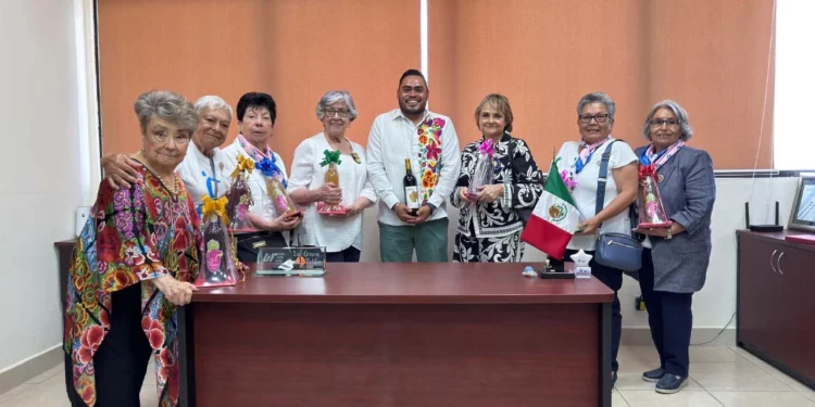 El Club Soroptimista International encabezó una jornada de reconocimiento y apoyo para estudiantes.