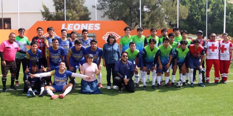 La foto grupal no podía faltar.